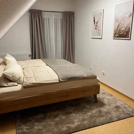 2 An Der Historischen Bahnlinie דירה